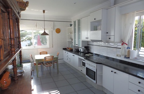 La Cala del Moral Casa | Casa sobre el Mediterráneo, piscina, BBQ Jardín , WiFi, aire acondicionado