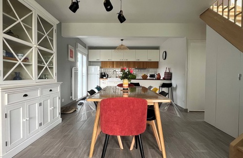 Guisseny Casa | House on the seafront (160m) and GR34, peaceful setting for weekends and vacations.
