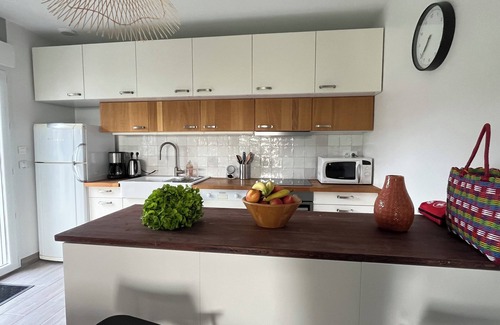 Guisseny Casa | House on the seafront (160m) and GR34, peaceful setting for weekends and vacations.