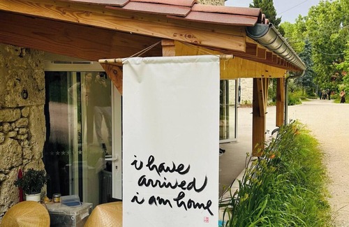 Puyguilhem Casa | House or room close to plum village Upper Hamletnn