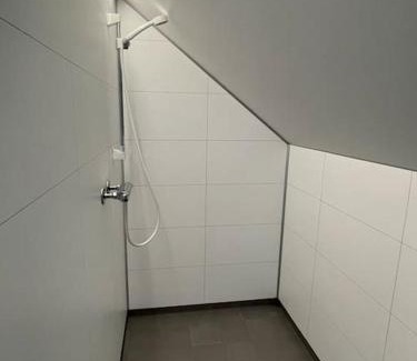 Kvernevick Villa | House with 5 bedrooms, 2 bathrooms, available for ONSS