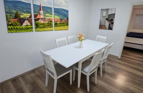 Bruck an der Leitha Apartamento | House with garden near Vienna & airport