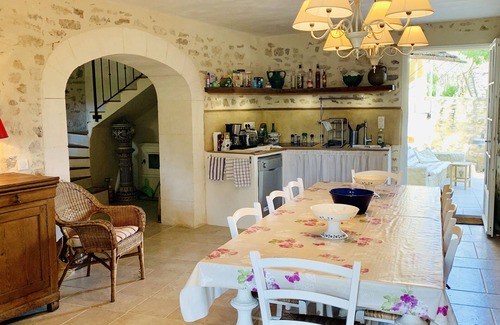 Saignon Casa | Casa con encanto provenzal para los amantes de la autenticidad.