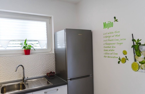 Kolocep Island Casa | Casa con vista al mar en una isla tranquila.