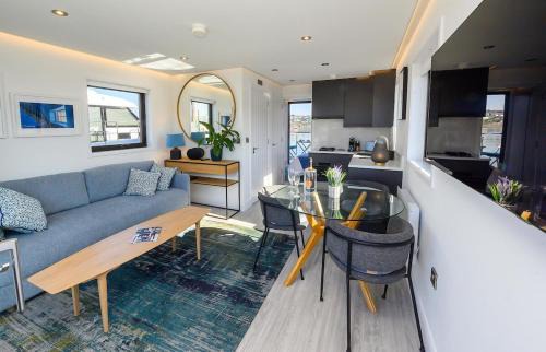 Kinsale Alquiler De Eote | Houseboat in Kinsale