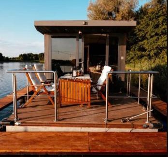 Znin Alquiler De Eote | Houseboat Pałuki