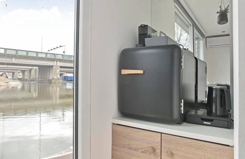 Stadionbuurt Alquiler De Eote | HouseBoat the NEW LAKE