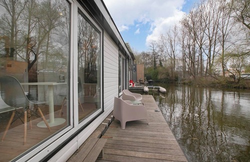 Stadionbuurt Alquiler De Eote | HouseBoat the NEW LAKE