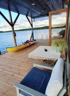 Jurmala Alquiler De Eote | Houseboat "Upes Nams"