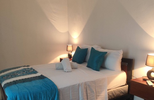 Zona Colonial Hotel | Housing Stacey