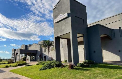 Funes Hotel | Howard Johnson Hotel & Resort Funes