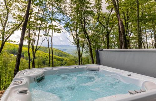 Banner Elk Casa | Howling at the Moon at Eagles Nest