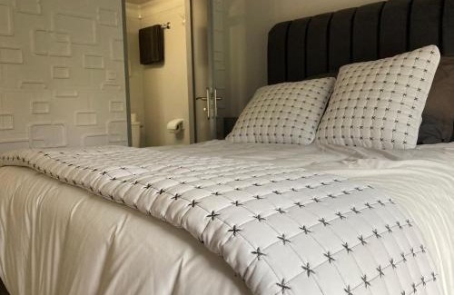 Meaux Cama Y Desayuno | HSH France Chambre City 6 Proche de Disney