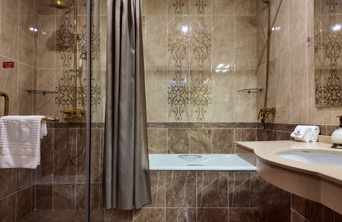 Tashkent Hotel | Huayue Mansion Hotel