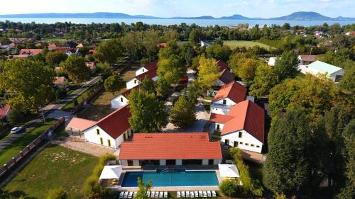 Balatonfenyves Complejo | Hubertus Hof Landhotel