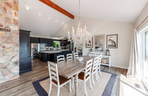 Steele Creek Casa | HUGE Lake Mansion w/ Beach + 2 Great Rooms + Movie Thtr + Dock + Boat Avail