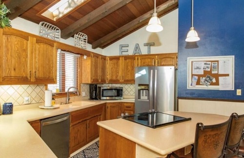 Warsaw Casa | Huge Lakeview|Unique Retreat on Truman Lake|Outdoor Firepit/180°IndoorViews