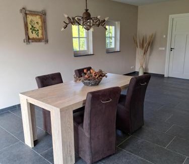 Municipality of Laarbeek Cama Y Desayuno | Huize Donkersvoort