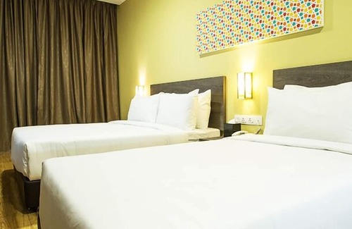 Kusial Hotel | Humaira Hotel