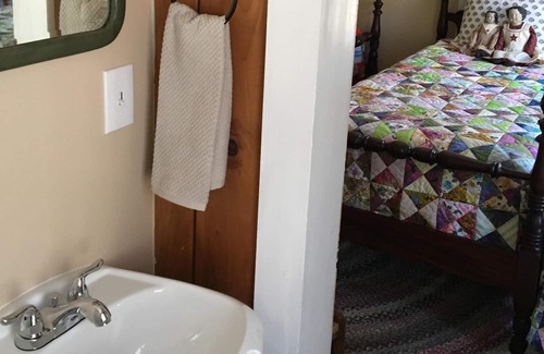 Stoddard Cama Y Desayuno | Colibrí Colina Bed & Breakfast 3