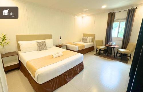 Tacloban Apartamento | Huts by Little Green Kitchen