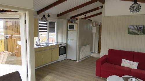 Holmavik Casa | Hvammur 1 with private hot tub