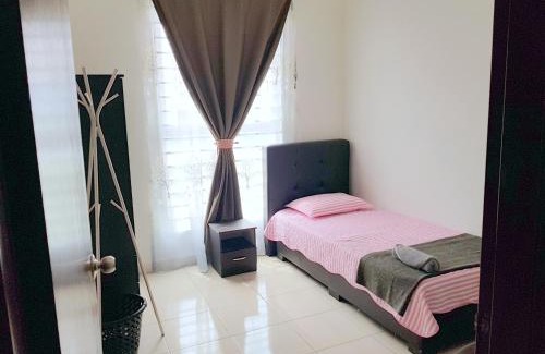 Kampung Rinching Ulu Apartamento | HZ Homestay @Ascotte Boulevard