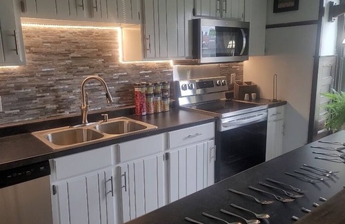 Springfield Casa | I-70 Helen's Haven House Wittenberg/ Cedarville Universities Exit 54 SR 72