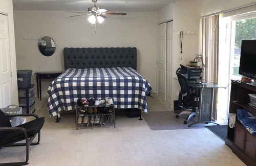 Dulles Town Center Apartamento | Corporate Housing 1st Fl. Estudio grande Apt. - 30D