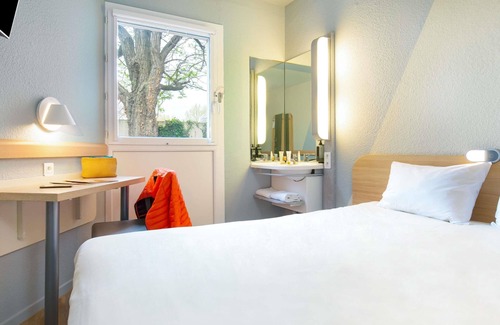 Cavaillon Hotel | ibis budget Cavaillon