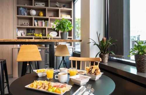 Dassier Hotel | ibis Genève Centre Gare