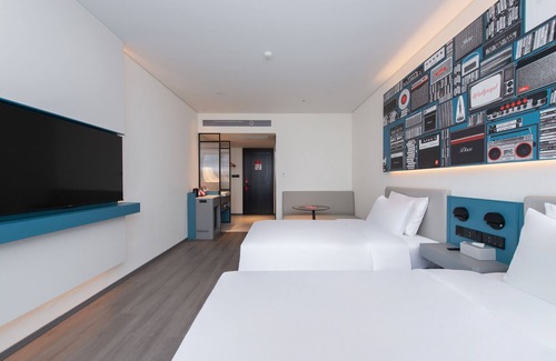 Qingdao Casa | ibis Jiaodong Airport EMU Town Store