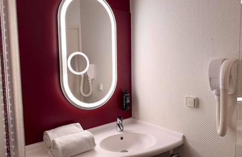 Martigues Hotel | ibis Martigues