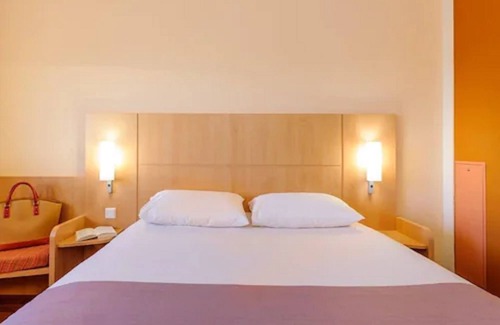 Leinfelden-Echterdingen Hotel | ibis Stuttgart Airport Messe