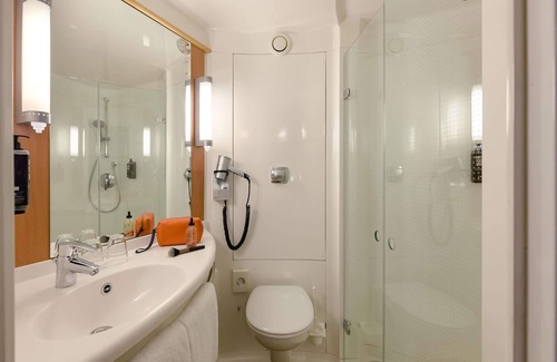 Leinfelden-Echterdingen Hotel | ibis Stuttgart Airport Messe