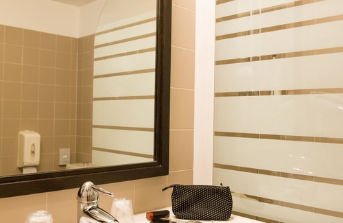 Nantes Centre Hotel | ibis Styles Nantes Centre Place Royale