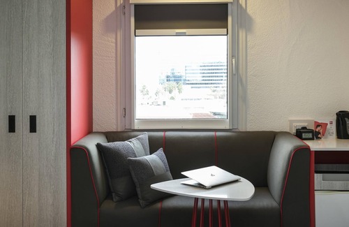 Mascot Hotel | ibis Sydney Airport