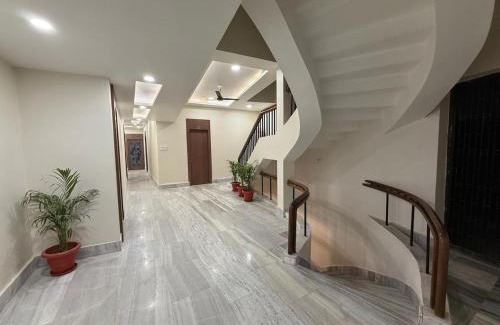 Civil Lines Hotel | Icon Residency Inn