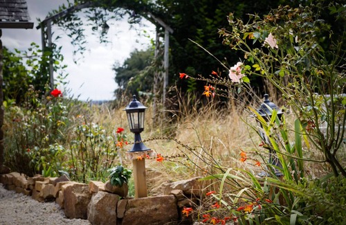 Saint-Aubin-Fosse-Louvain Cabaña | Idílica cabaña de retiro rural