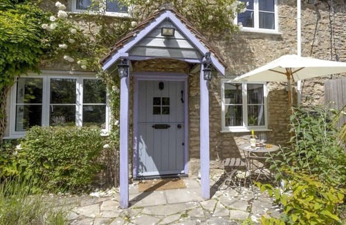 Zeals Casa | Idyllic Cottage in Dorset, Garden & Parking