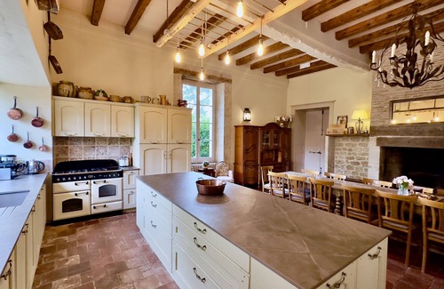 Laplume Casa | Idyllic French château surrounded by rolling hills- Chateau de Lassalle