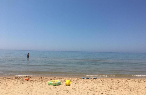 Granelli Casa | Igloo sulla spiaggia