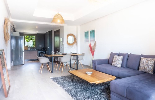 Tamrhakht Apartamento | Ijdi Taghazout-Apartamento-De Lujo-Baño para personas con movilidad reducida