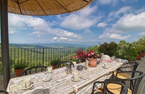 Civitella in Val di Chiana Casa | Il Borgo di Gebbia by Interhome