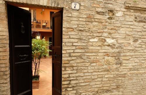 San Severino Marche Cama Y Desayuno | Il Cortile Segreto