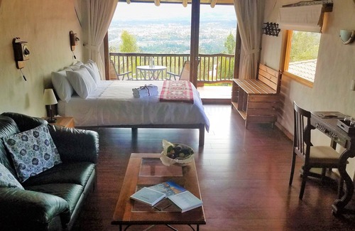 Tumbaco Hotel | Ilatoa Lodge