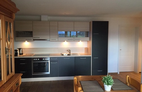 Goldiwil Chalet De Esquí | "Im Bergli", nuevo chalet de vacaciones (2014) con impresionantes vistas y conexión inalámbrica a internet gratuita.