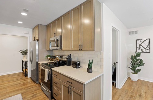 Fox Valley Casa | Imagine… 5 Brs/ Game Room