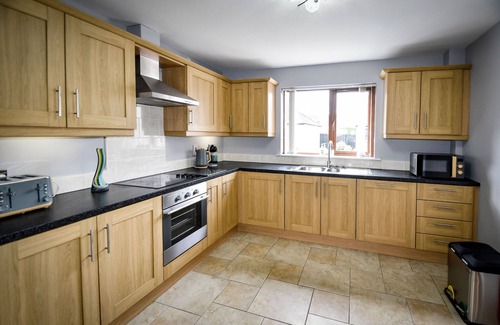 Newcastle Casa | Immaculate 3-bed House in Newcastle