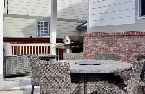 Aurora Casa | Immaculate Home in Aurora